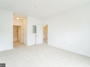 4854 Eisenhower Avenue 456, Alexandria VA 22304