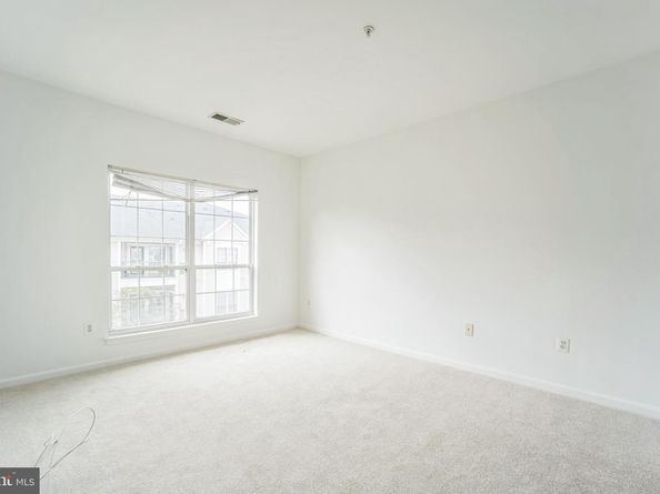 4854 Eisenhower Avenue 456, Alexandria VA 22304