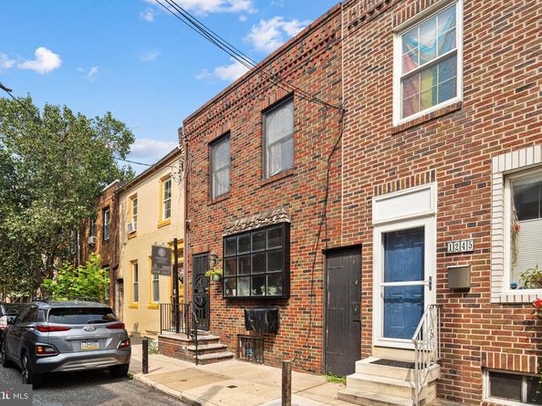 1243 S Alder Street, Philadelphia PA 19147