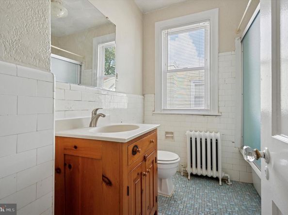 416 Knorr Street, Philadelphia PA 19111