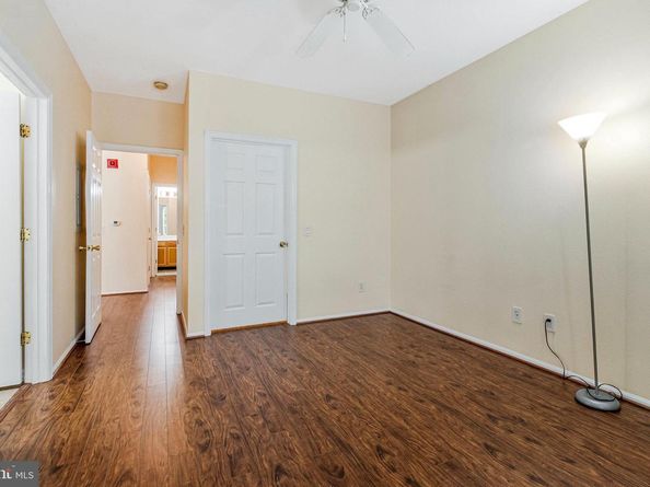 1600 Spring Gate Drive 2202, Mclean VA 22102