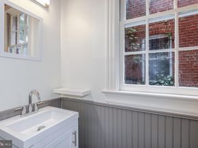 323 14TH Street NE, Washington DC 20002
