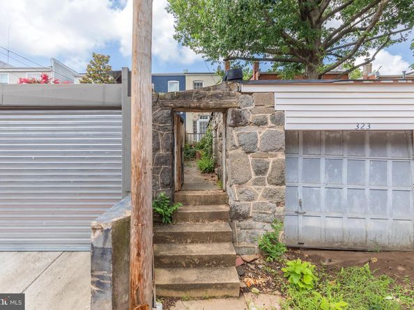 323 14TH Street NE, Washington DC 20002