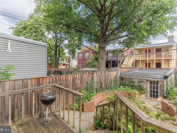 323 14TH Street NE, Washington DC 20002