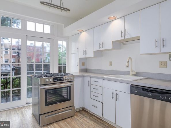 323 14TH Street NE, Washington DC 20002