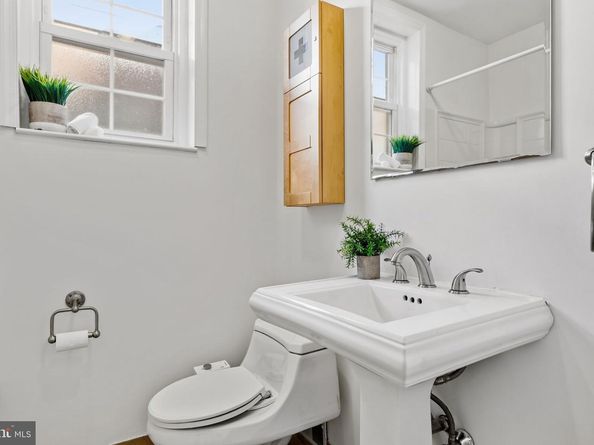 2428 S 16TH Street, Philadelphia PA 19145