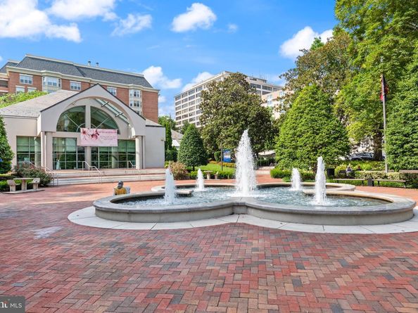 5500 Friendship Boulevard 821N, Chevy Chase MD 20815
