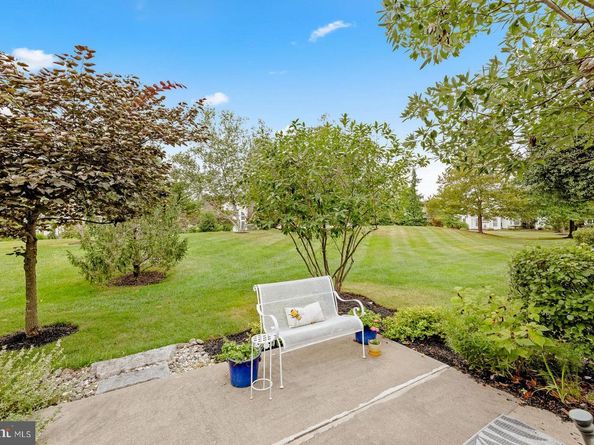 759 S Settlers Circle, Warrington PA 18976