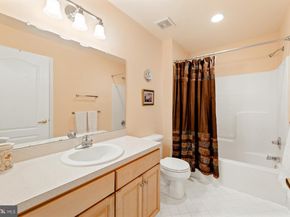 759 S Settlers Circle, Warrington PA 18976