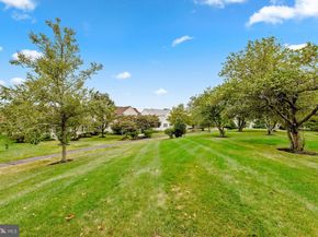 759 S Settlers Circle, Warrington PA 18976