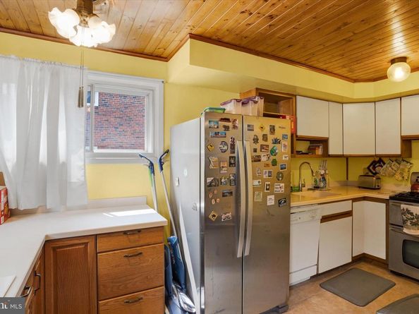 1130 Taylor Drive, Folcroft PA 19032