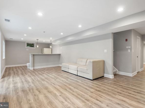 3436 Holly Road, Annandale VA 22003