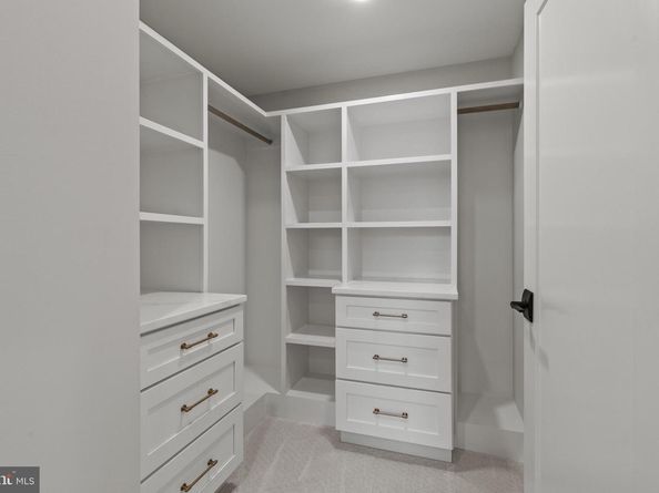 6511 Ivy Hill Drive, Mclean VA 22101