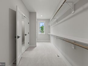 6511 Ivy Hill Drive, Mclean VA 22101