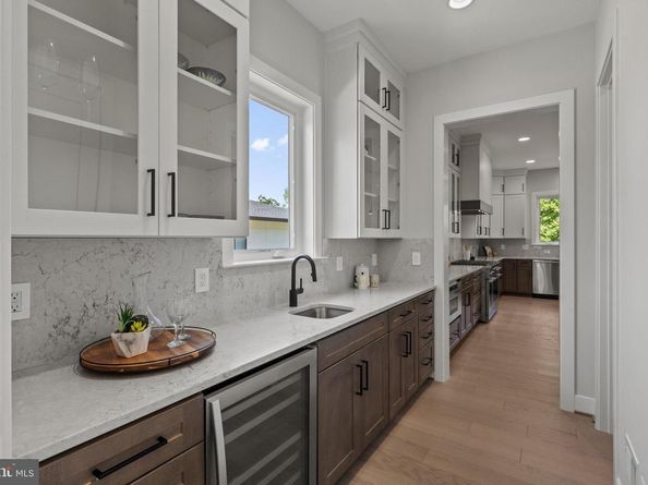 6511 Ivy Hill Drive, Mclean VA 22101