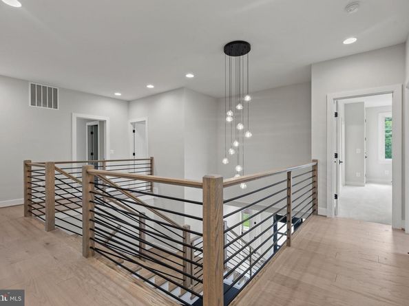 6511 Ivy Hill Drive, Mclean VA 22101