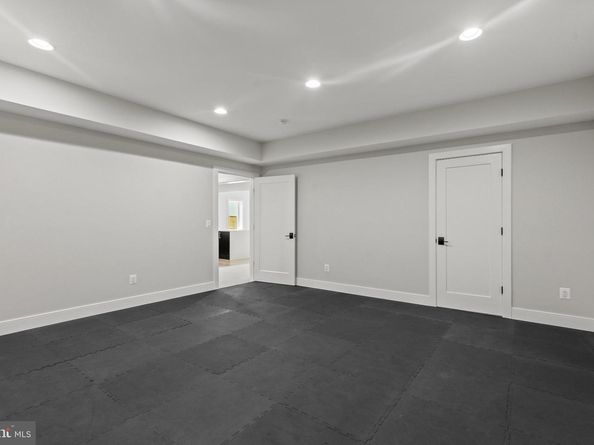 6511 Ivy Hill Drive, Mclean VA 22101