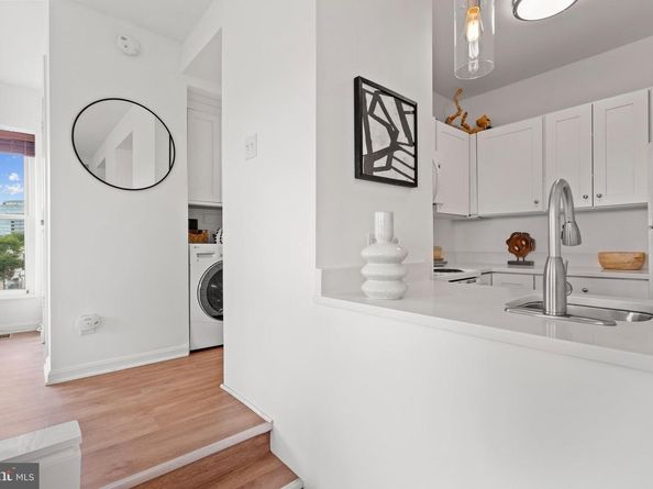1736 Willard Street NW 506, Washington DC 20009