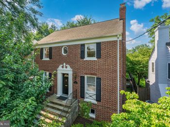 4714 Upton Street NW