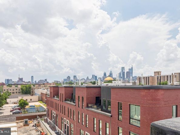 610 N Brenna Walk, Philadelphia PA 19123