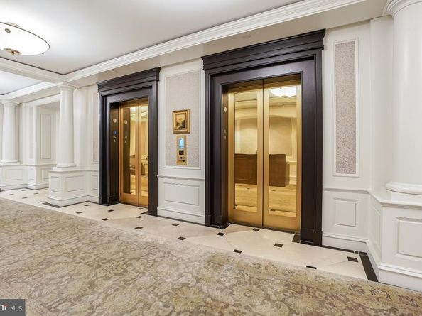 801 Pennsylvania Avenue NW PH06, Washington DC 20004