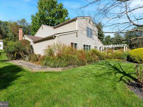 37 Scarlet Oak Drive, Lafayette Hill PA 19444