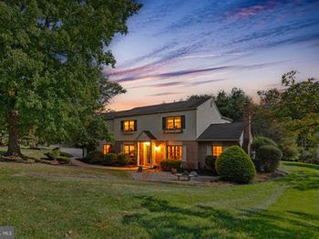 37 Scarlet Oak Drive
