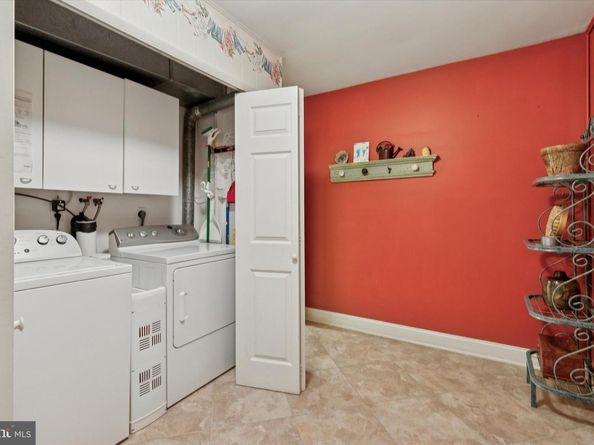 37 Scarlet Oak Drive, Lafayette Hill PA 19444
