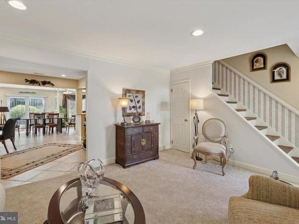 37 Scarlet Oak Drive, Lafayette Hill PA 19444