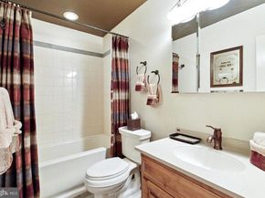 37 Scarlet Oak Drive, Lafayette Hill PA 19444