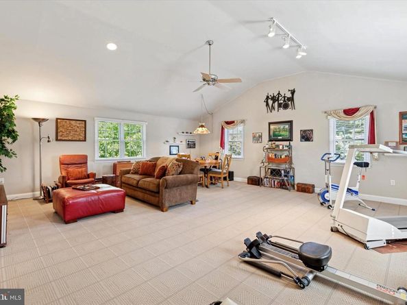 37 Scarlet Oak Drive, Lafayette Hill PA 19444