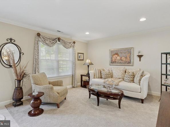 37 Scarlet Oak Drive, Lafayette Hill PA 19444