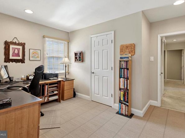 37 Scarlet Oak Drive, Lafayette Hill PA 19444