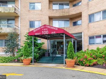 100 West Avenue