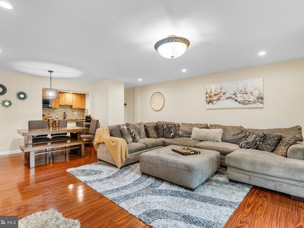 100 West Avenue 326S, Jenkintown PA 19046