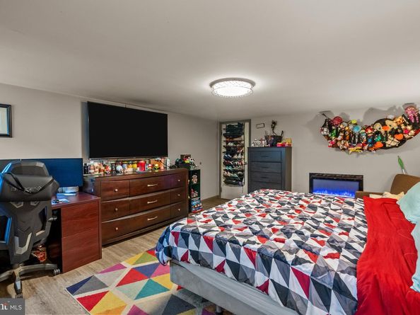 12011 Templeton Drive, Philadelphia PA 19154