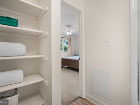 6 Sugarland Square Court, Sterling VA 20164