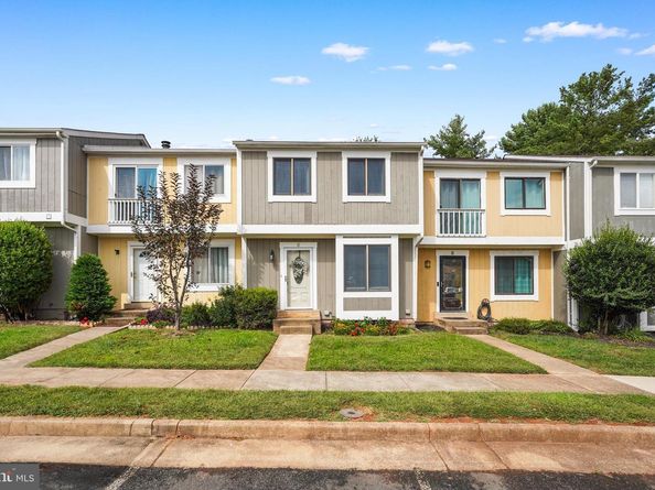 6 Sugarland Square Court, Sterling VA 20164