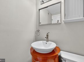 4343 Cherry Hill Road 605, Arlington VA 22207