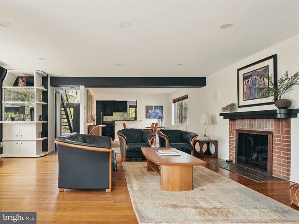 8003 16TH Street NW, Washington DC 20012