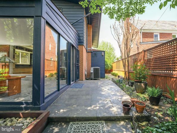 8003 16TH Street NW, Washington DC 20012