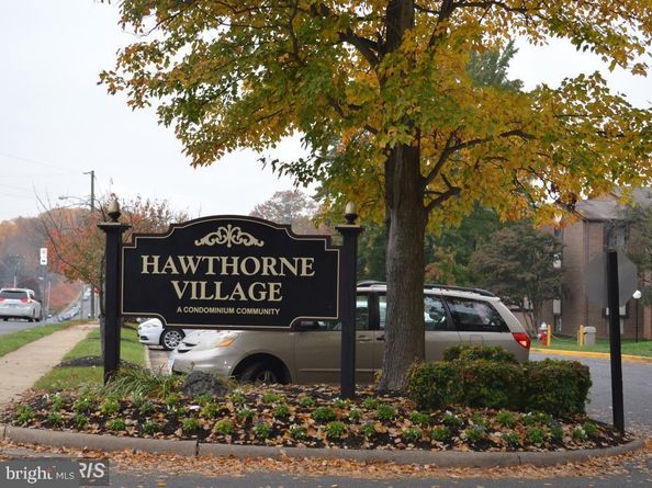 9715 Kings Crown Court 202, Fairfax VA 22031