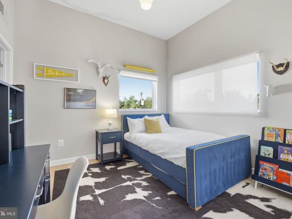 1404 N Herndon Street, Arlington VA 22201