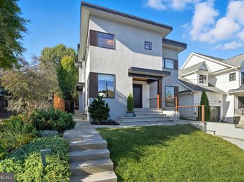 1404 N Herndon Street