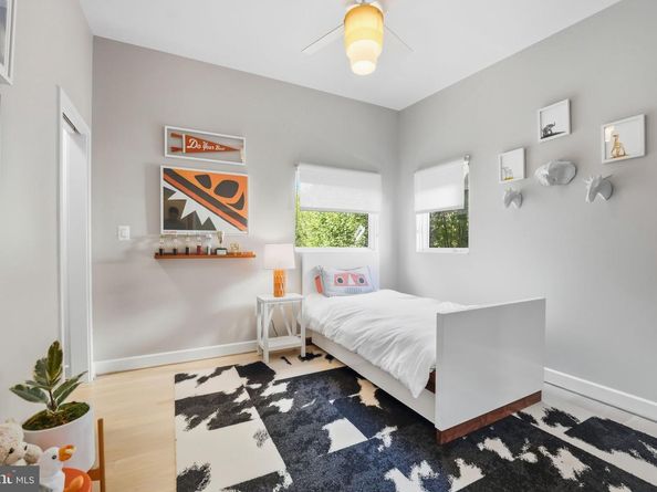 1404 N Herndon Street, Arlington VA 22201