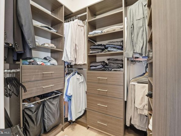 1404 N Herndon Street, Arlington VA 22201