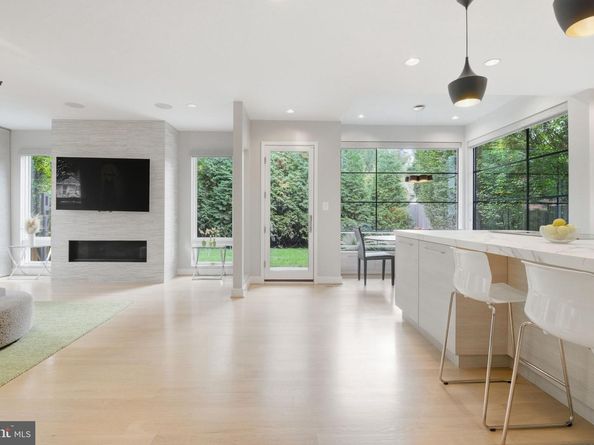 1404 N Herndon Street, Arlington VA 22201