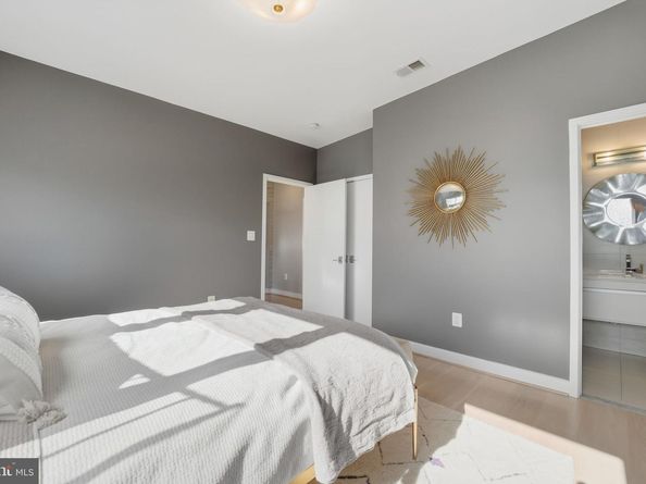 1404 N Herndon Street, Arlington VA 22201