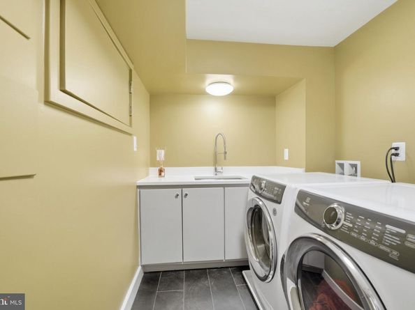 1404 N Herndon Street, Arlington VA 22201