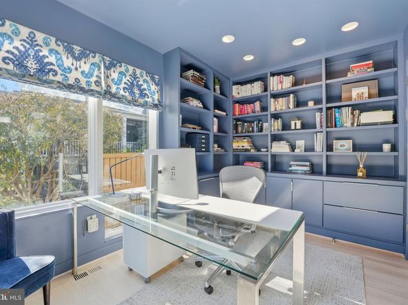 1404 N Herndon Street, Arlington VA 22201